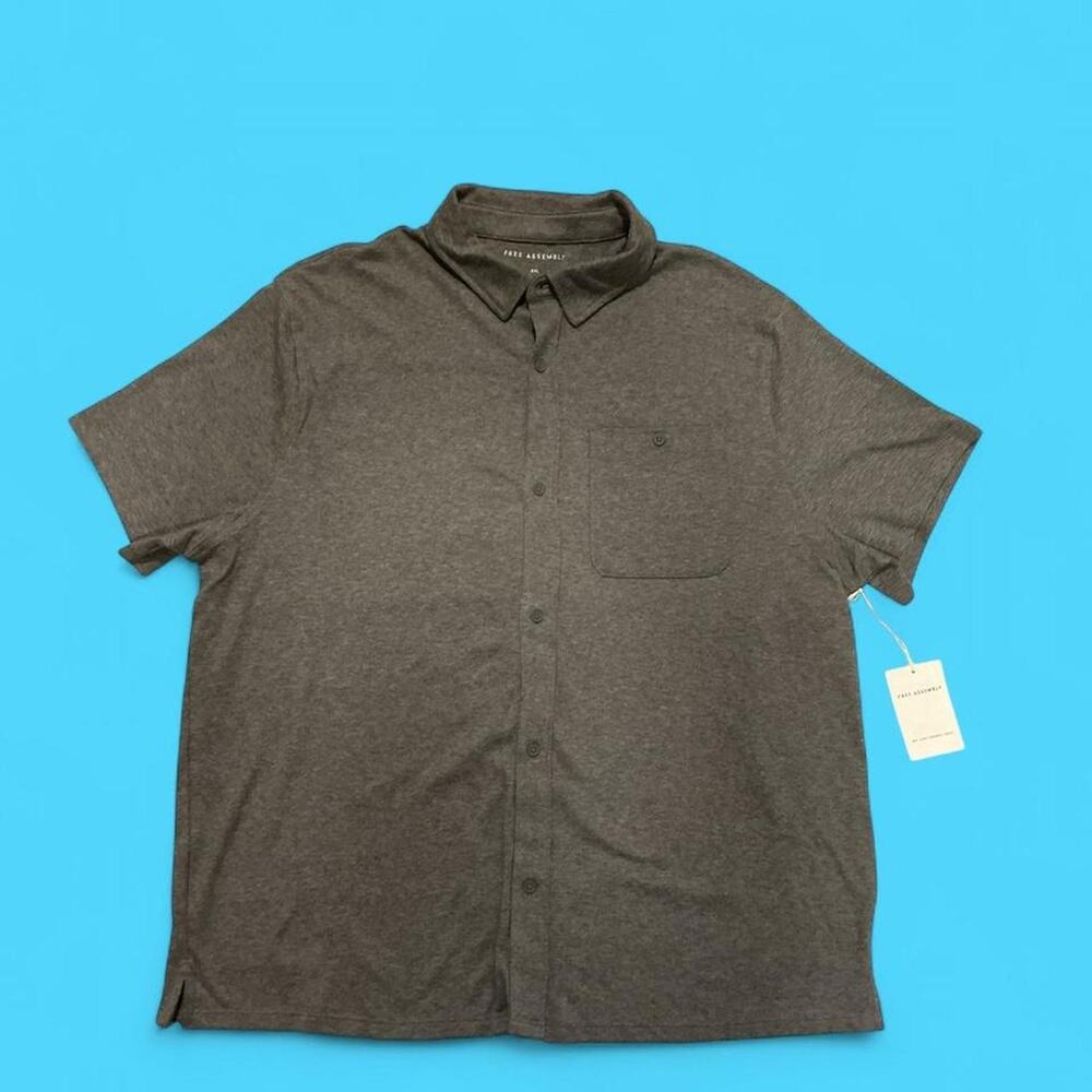 Free assembly gray short